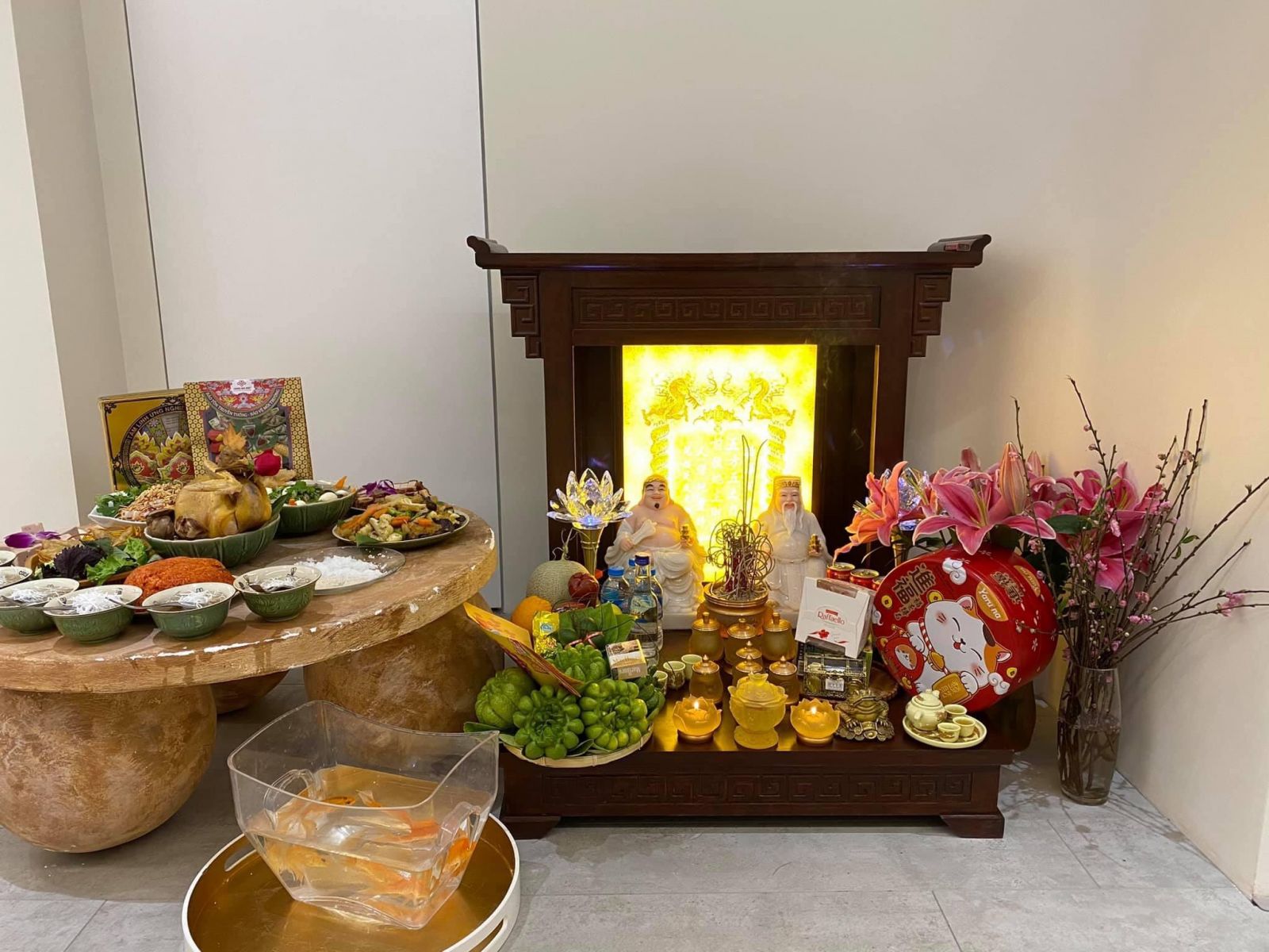 Mẫu bàn thờ Ông Địa Thần Tài bằng gỗ tự nhiên cao cấp chuẩn kích thước thước Lỗ Ban