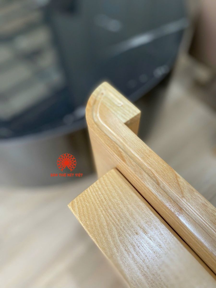 Chi tiết tai vát bàn thờ treo tường