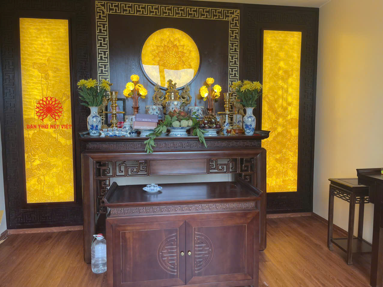 Lắp đặt không gian thờ chị Thảo ở Hà Tĩnh