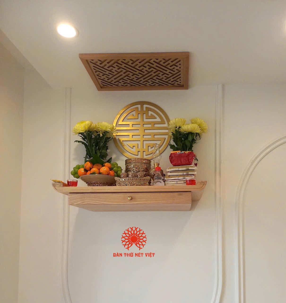 BÀN THỜ TREO TƯỜNG