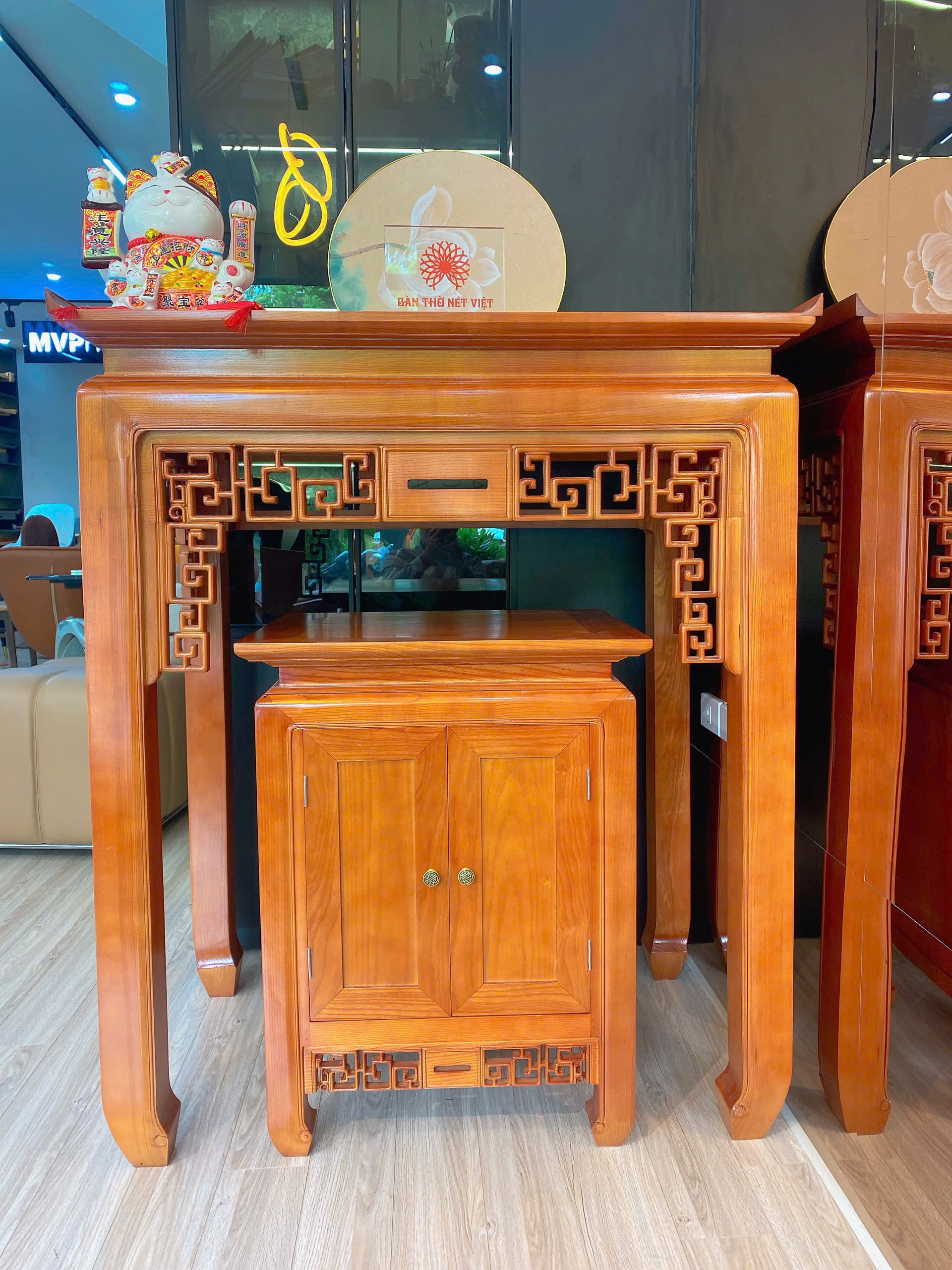 BÀN THỜ ĐỨNG
